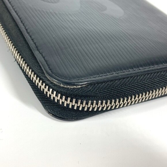 LOUIS VUITTON Black Leather Wallet - Picture 6 of 16